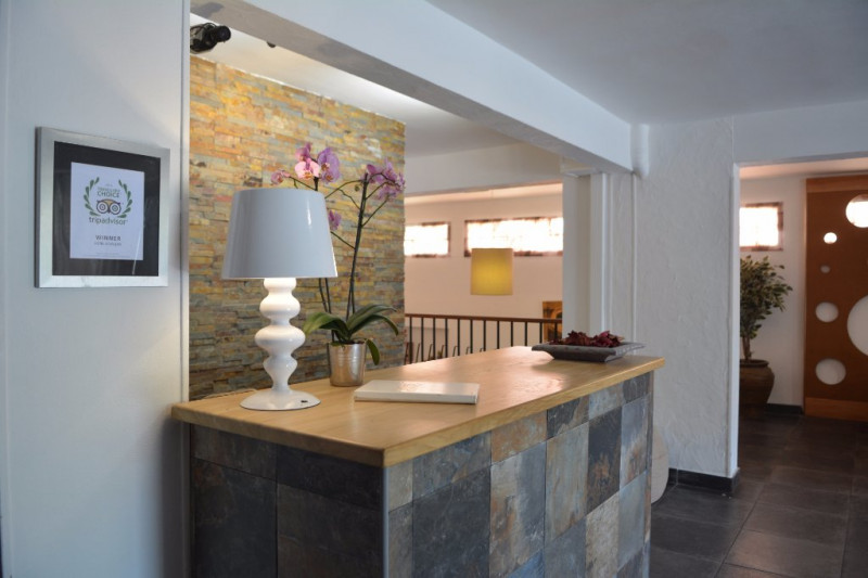 Hôtel Le Grillon à L'Ile-Rousse Hôtel Le Grillon à L'Ile-Rousse