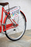Vélo déco rouge - © Résidence Le Clos Saint Paul Vélo déco rouge